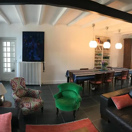 Stunning 5-bed House In * Montfarville