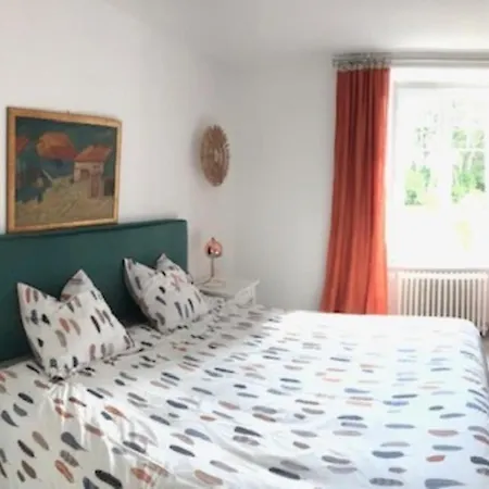 Stunning 5-bed House In * Montfarville