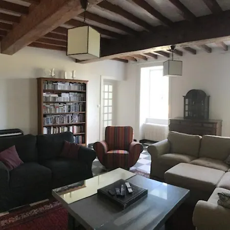 Stunning 5-bed House In Casa de Férias *