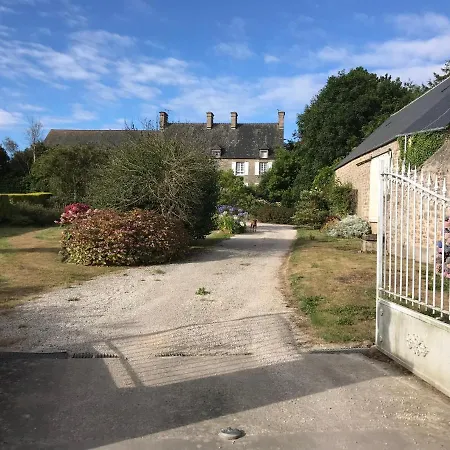 Stunning 5-bed House In Montfarville